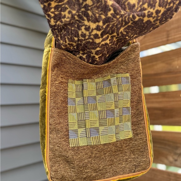 Large crossbody fabric handbag - Picture 7 of 8